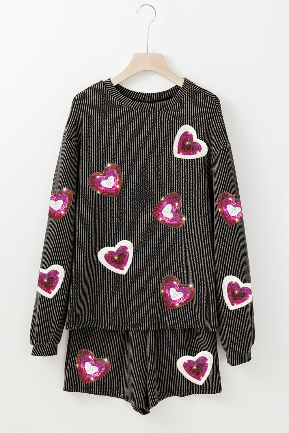 Ensemble pull et short gris carbone à cordon de serrage et motif cœur à sequins pour la Saint-Valentin
