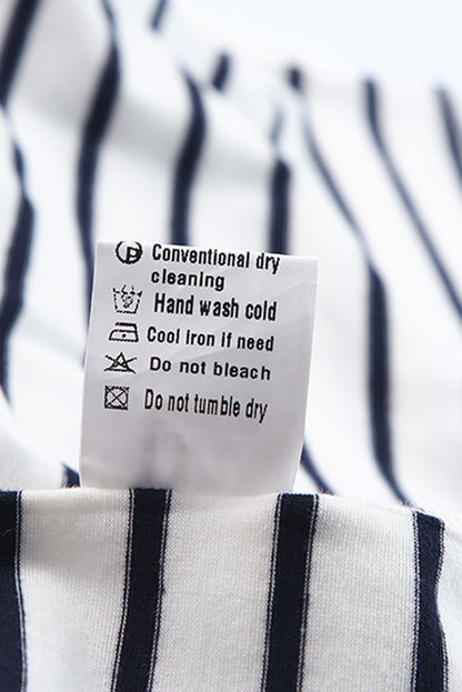 Haut à manches longues boutonné à volants et imprimé rayé