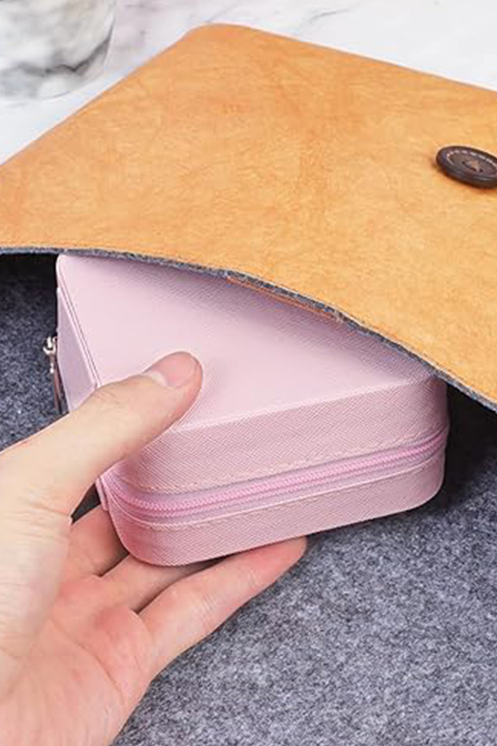 Boîte à bijoux en chenille rose G