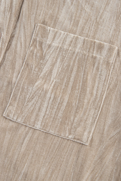 Chemise ample en velours boutonnée avec poches poitrine et coupe ample en polaire dorée