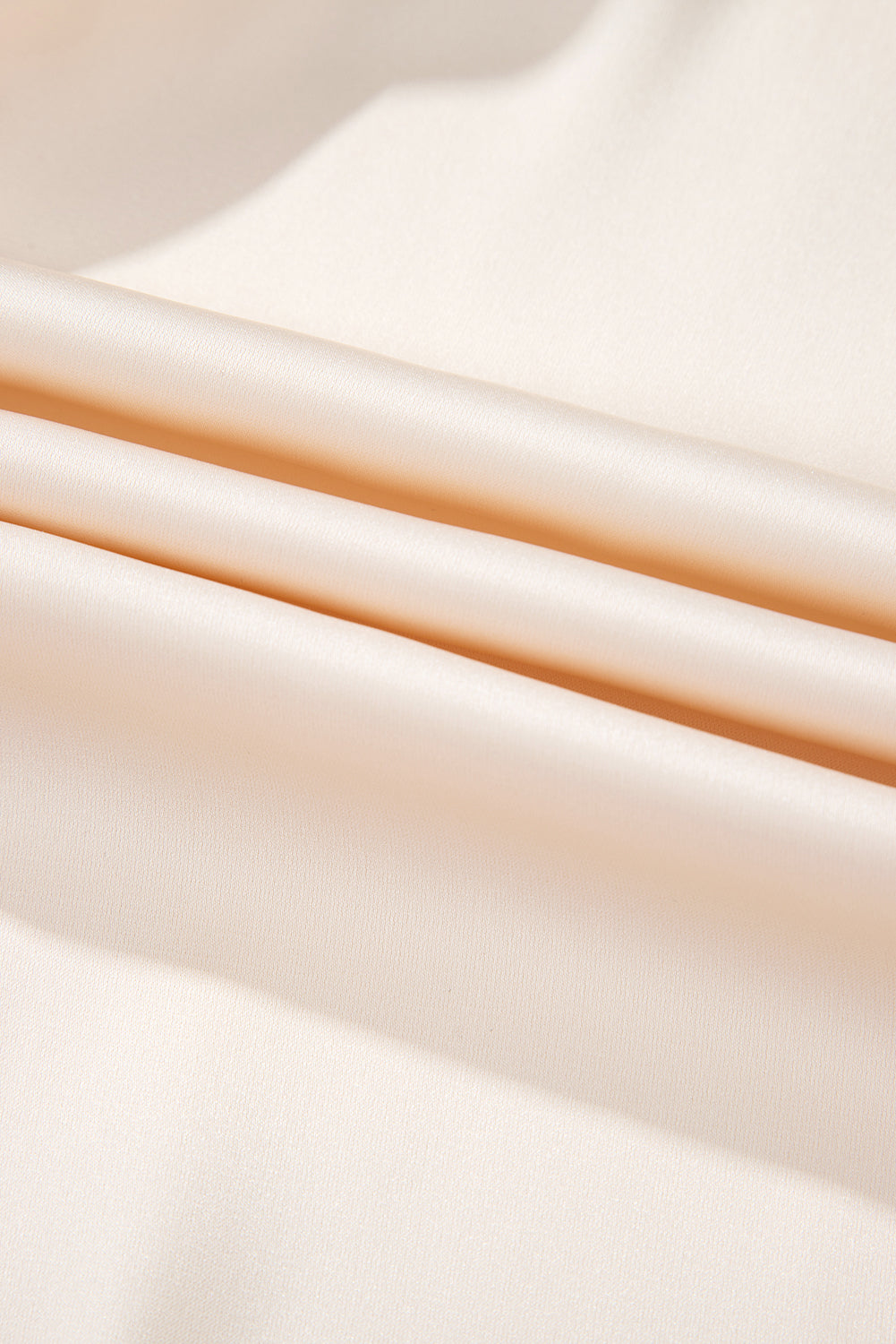 Mini-robe ample à volants superposés et manches bouffantes, couleur abricot