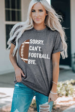 Camiseta informal gris con gráfico de fútbol americano