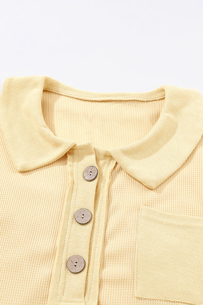 Top de manga larga con botones de punto tipo gofre marrón 