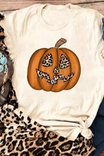 Camiseta caqui con estampado de calabaza y leopardo de Halloween