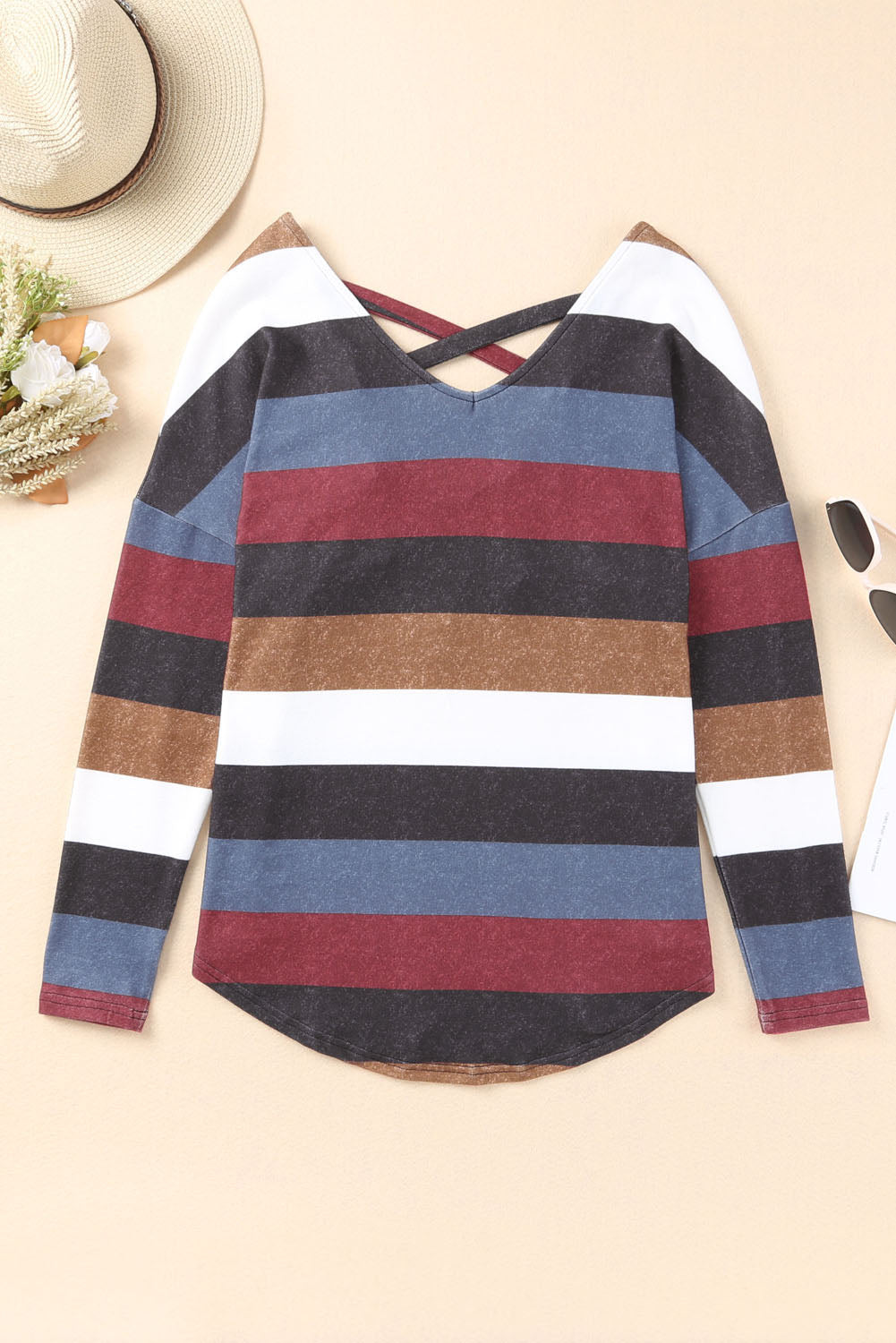 Haut à manches longues à rayures et dos croisé 