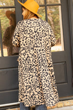 Cárdigan largo con bolsillo frontal abierto y talla grande de leopardo