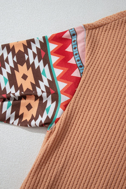 Sweat à capuche kaki en tricot gaufré patchwork aztèque grande taille