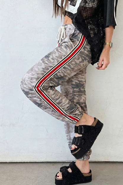 Green Camouflage Print Striped Side Panel Patchwork Drawstring Pants