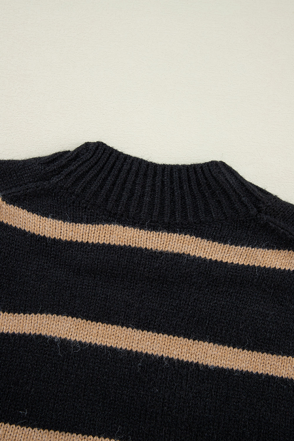 Cardigan ample à rayures noires, col en V, boutonné, épaules tombantes