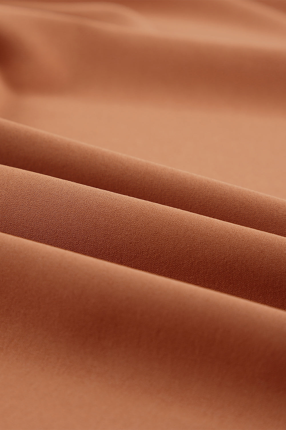 Minivestido asimétrico con cuello cuadrado y media manga 