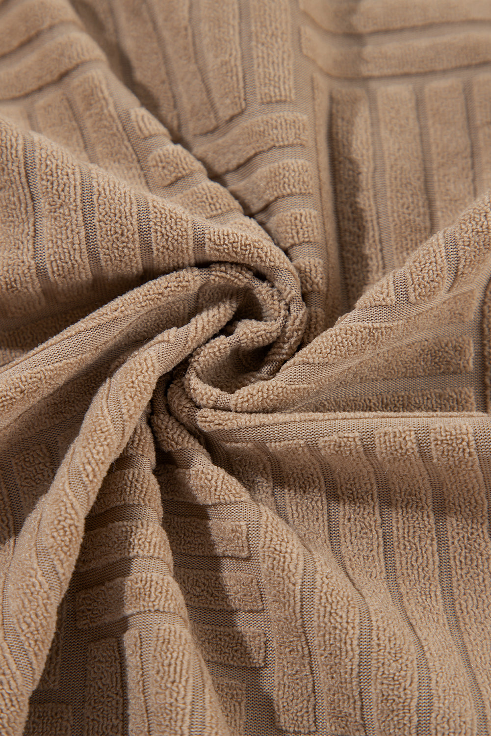 Veste boutonnée texturée kaki foncé avec poche poitrine