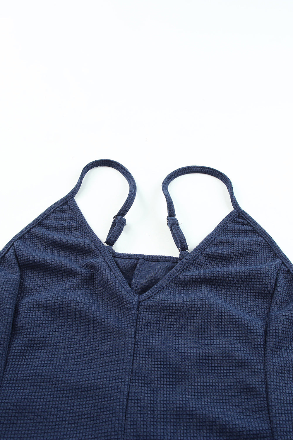 Mono casual texturizado sin mangas con cuello en V y bolsillos