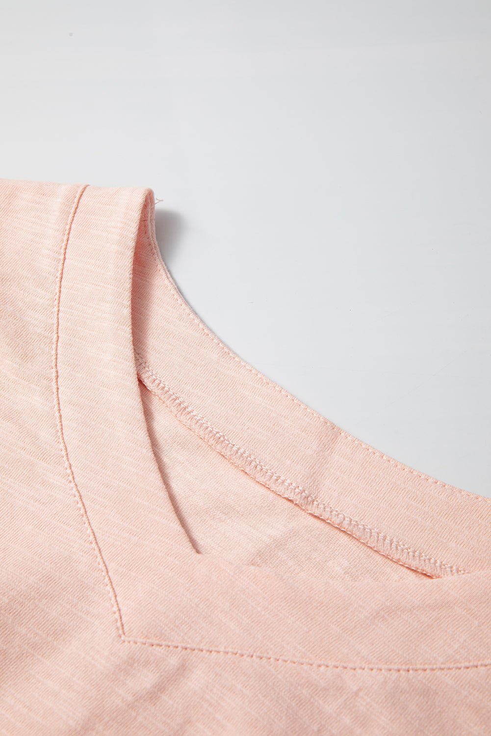 Haut-bas surdimensionné à coutures apparentes et patchwork de fleurs roses