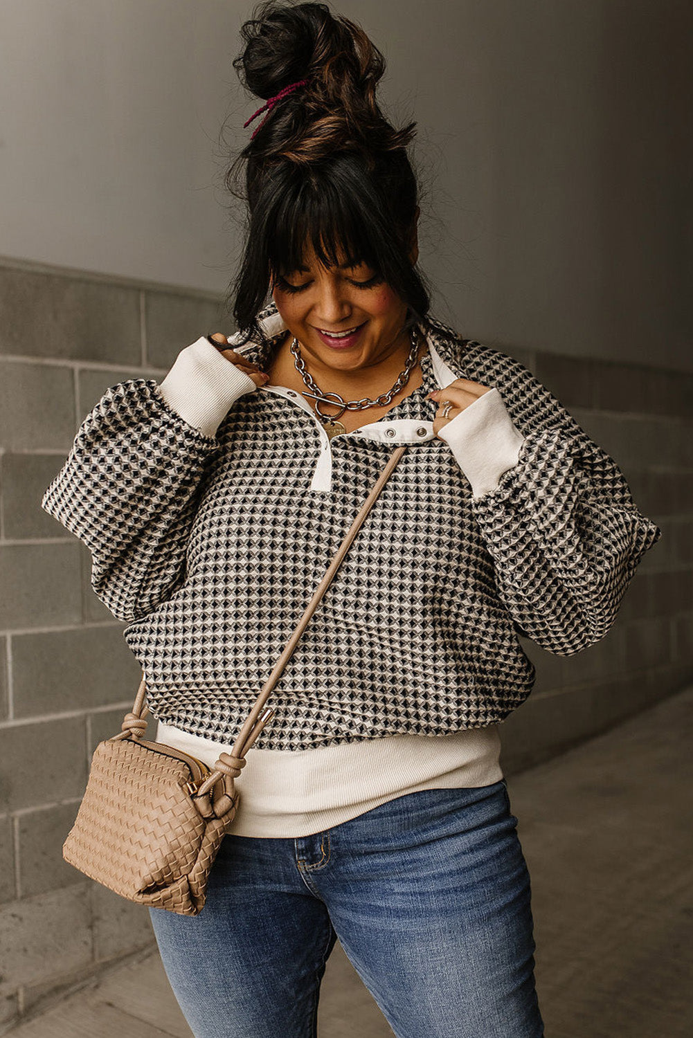 Sweat-shirt noir à col contrasté bicolore grande taille