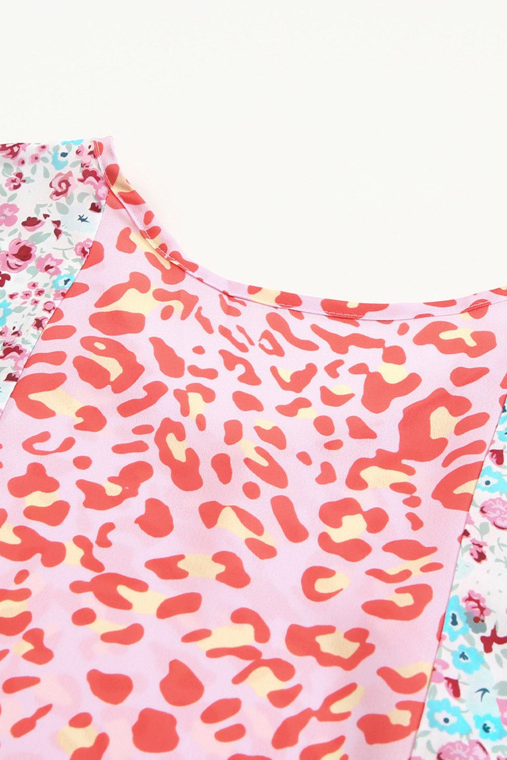 Haut cape multicolore à imprimé animal et floral