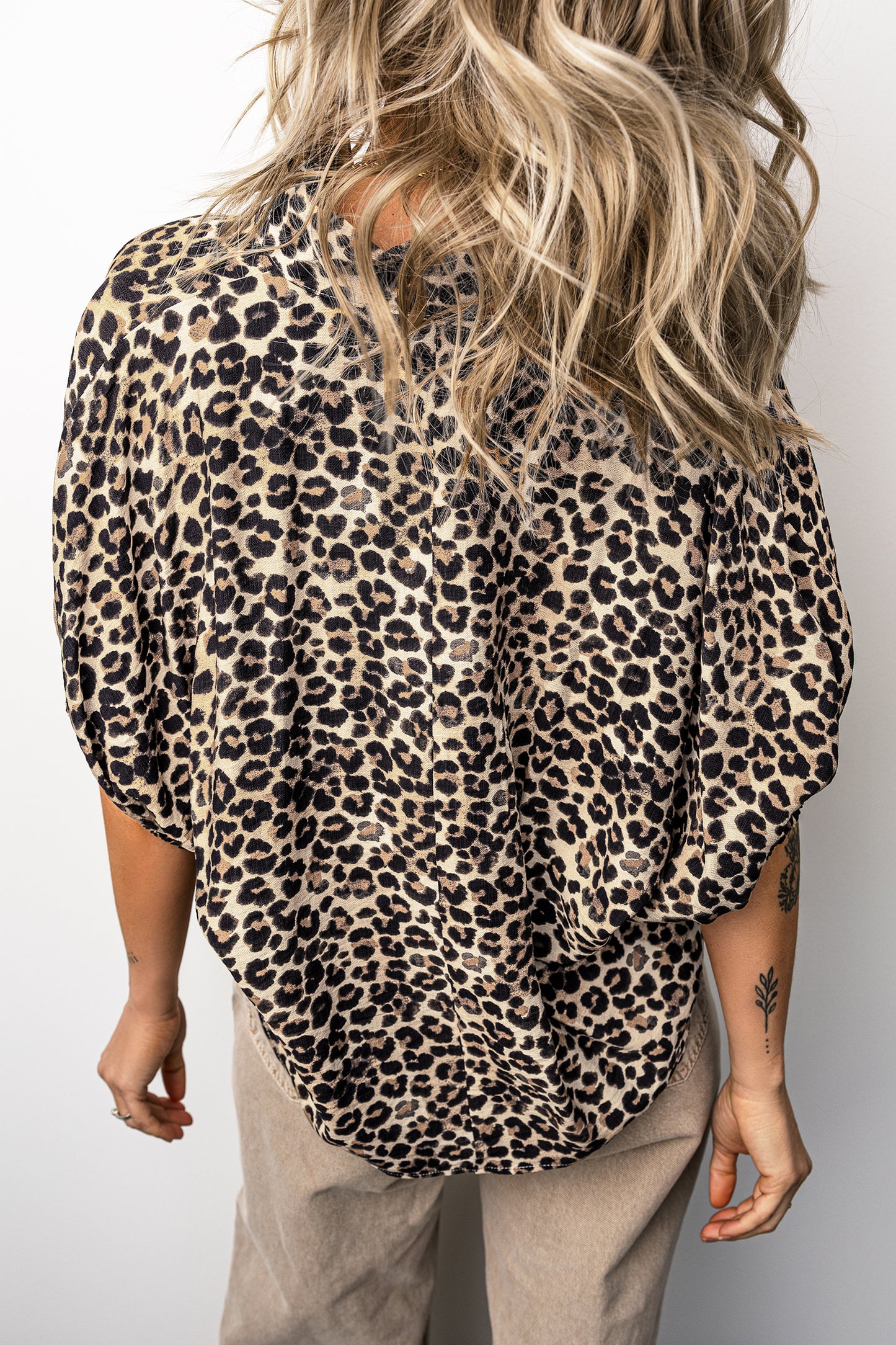 Leopard Contrast Trim V Neck Half Sleeve Western Dolman Blouse