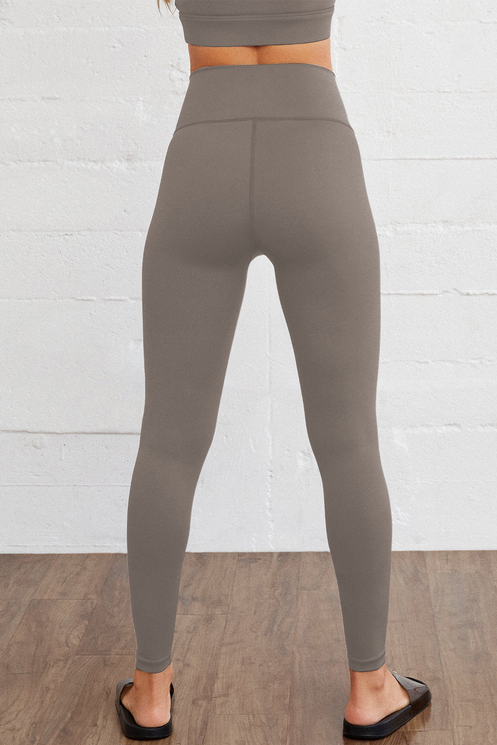Leggings activos sin costuras con cintura arqueada gris