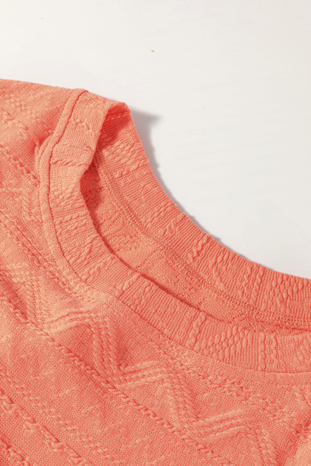 Ensemble haut à manches courtes et short à cordon de serrage, couleur châtain clair texturé, poches plaquées