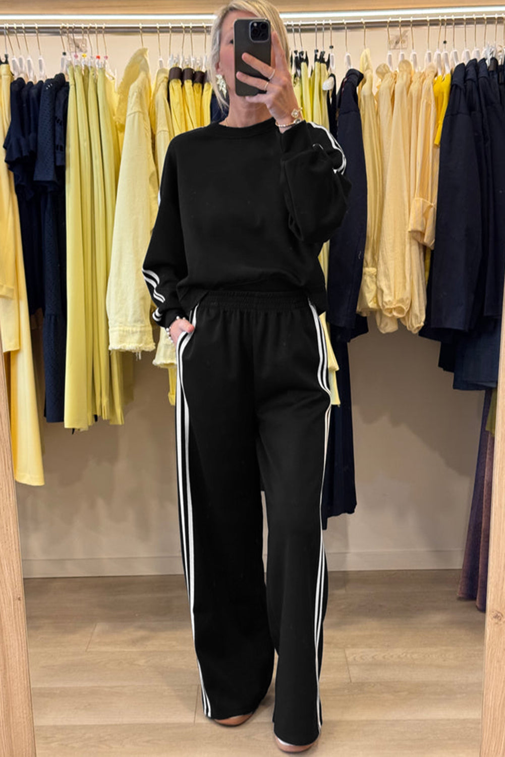 Black Varsity Striped Detail Crewneck Pullover Elastic Sweatpants 2pcs Outfit