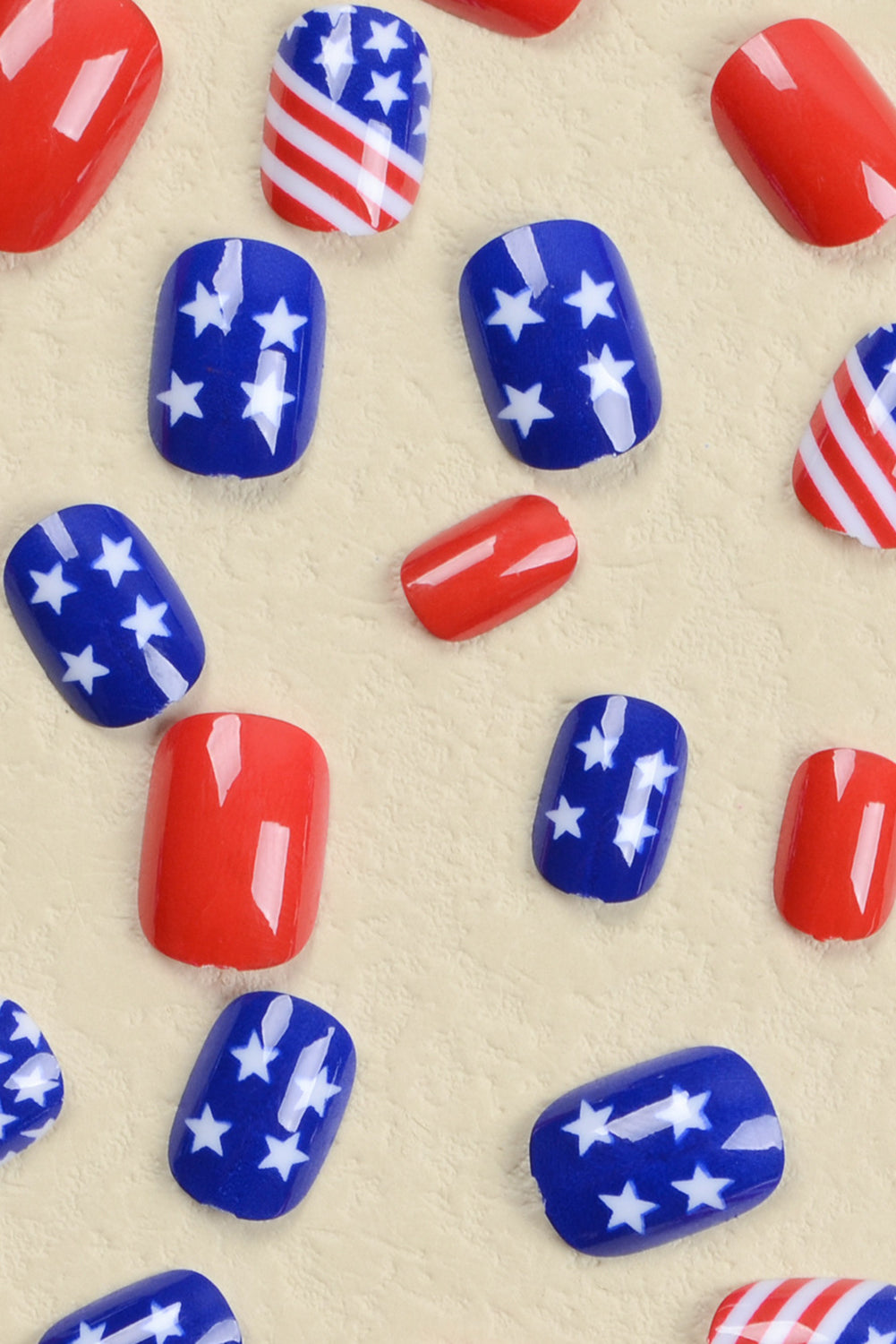 Uñas postizas multicolor con bloques de color de bandera estadounidense, 24 piezas