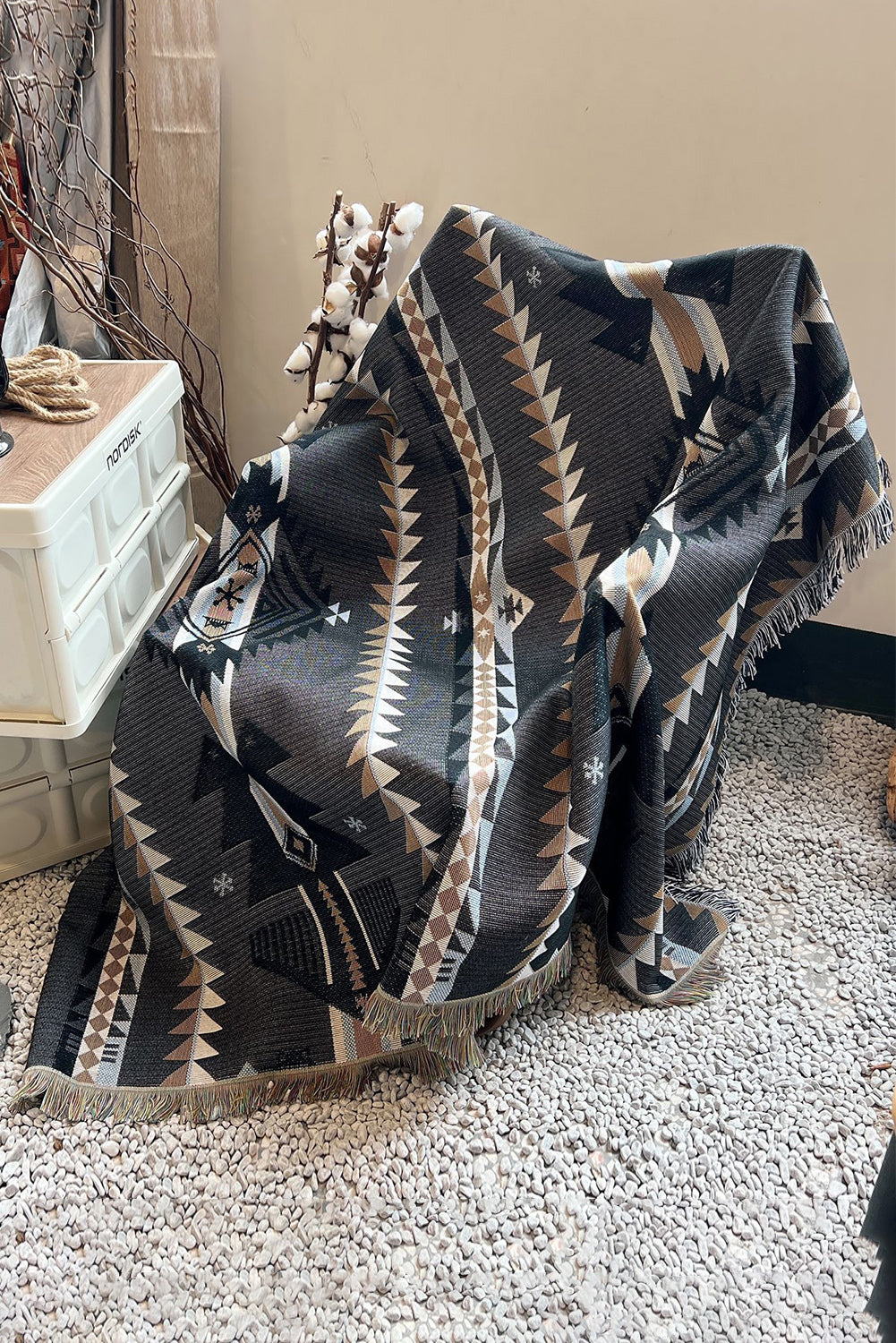 Western Pattern Tasseled Large Blanket