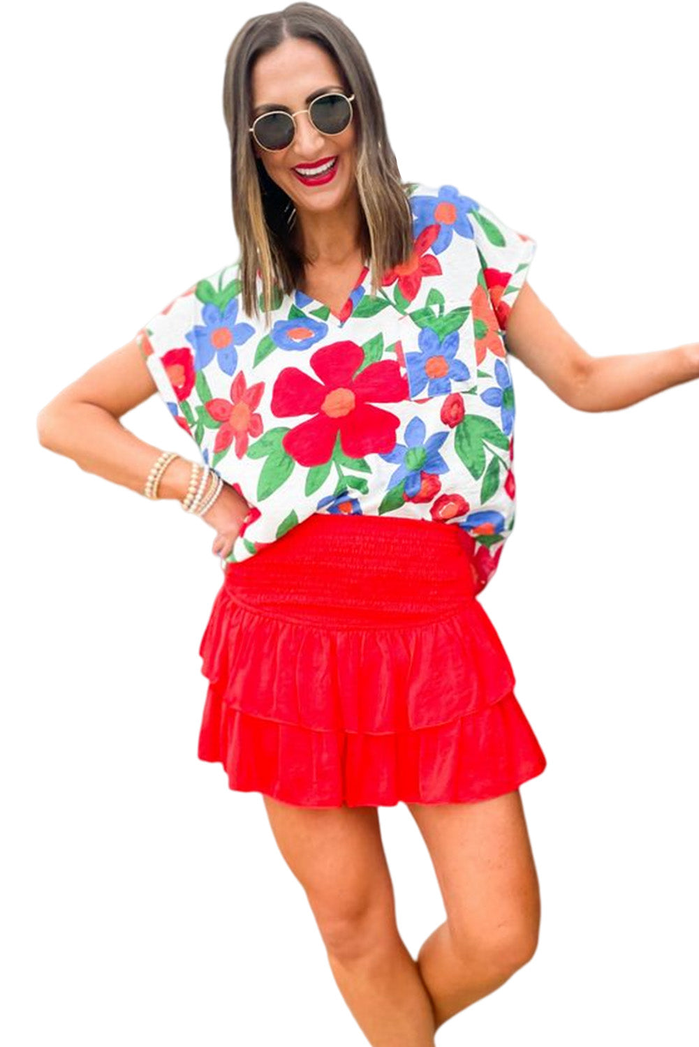Blusa con cuello en V y bolsillo en el pecho con estampado de flores 