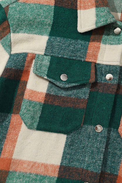 Chaqueta negra con dobladillo con flecos y bolsillo con botones a presión a cuadros 