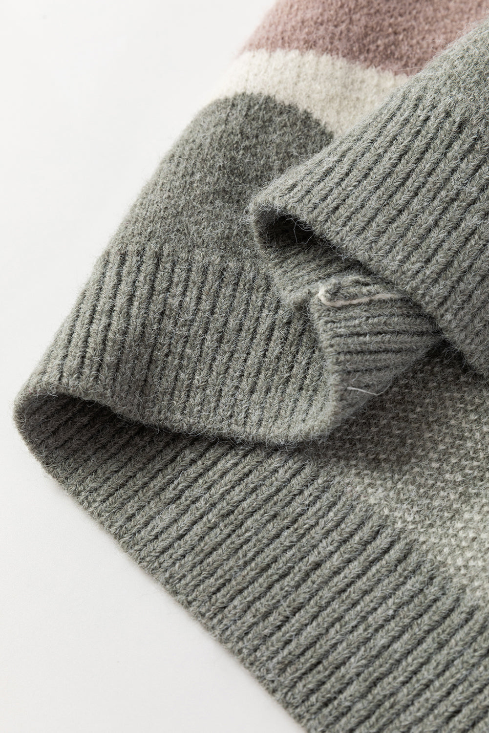 Pull rayé à manches ballon et épaules tombantes gris ondulé