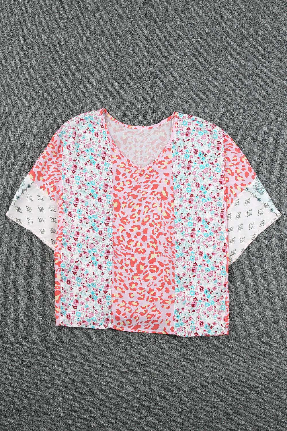 Haut cape multicolore à imprimé animal et floral