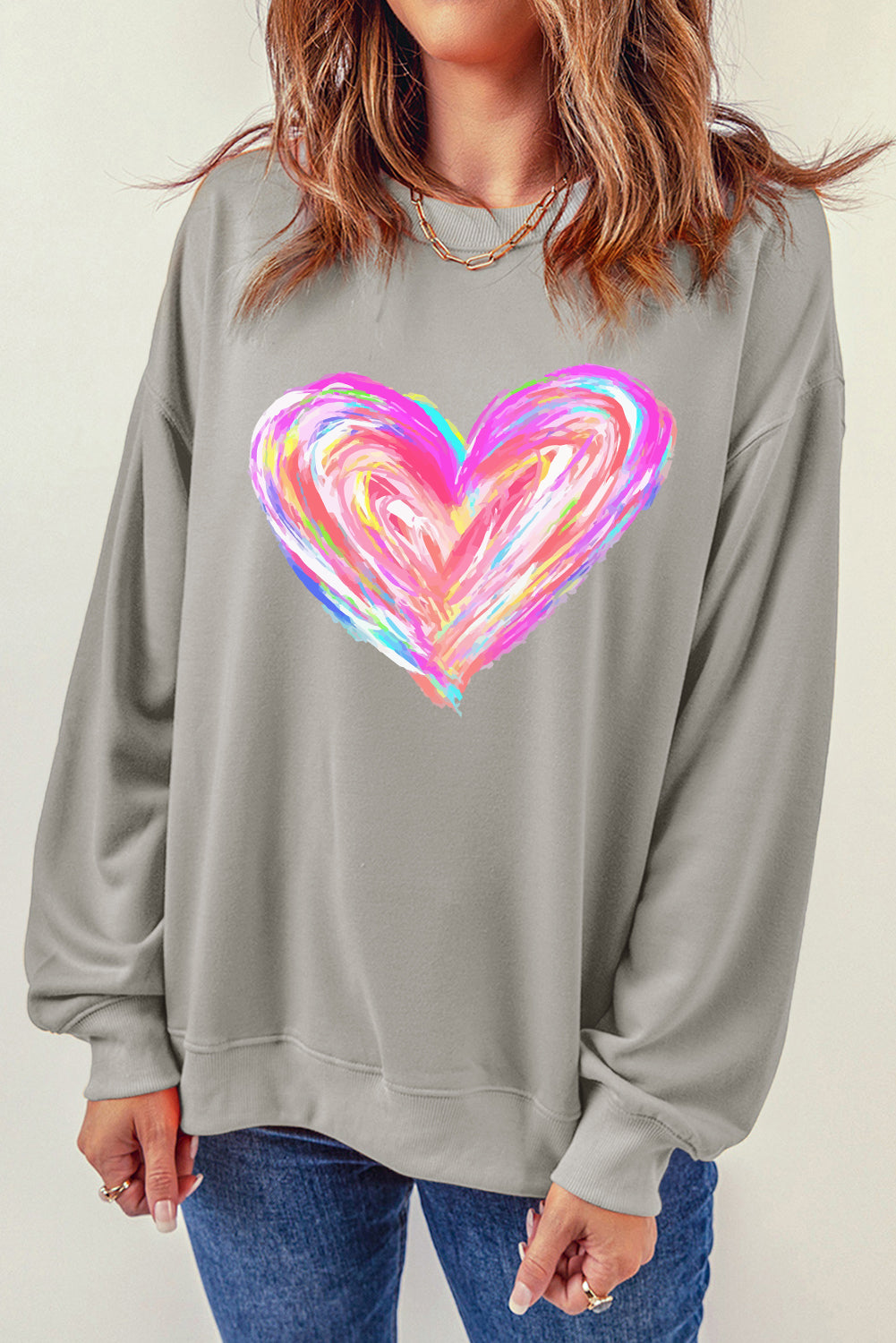 Sweat-shirt gris à épaules tombantes et motif cœurs peints au pinceau pour la Saint-Valentin