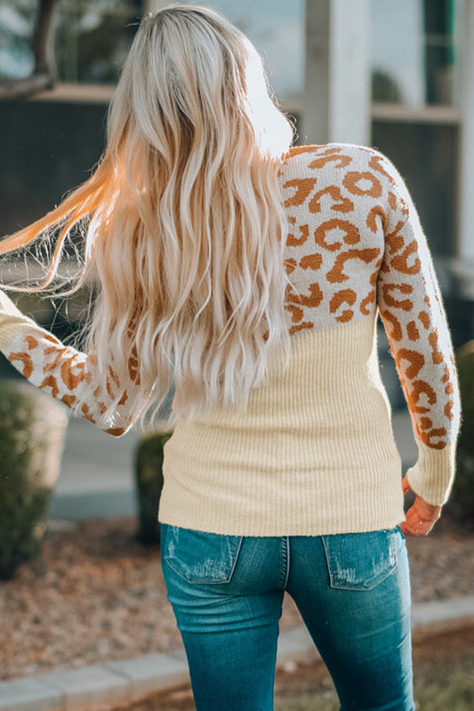 Suéter con cuello en V y estampado de leopardo en bloques de color