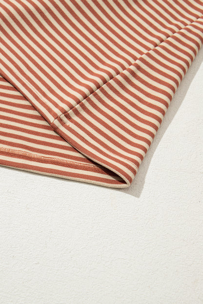 Sweat-shirt boutonné à rayures rouges texturées et épaules tombantes, grande taille