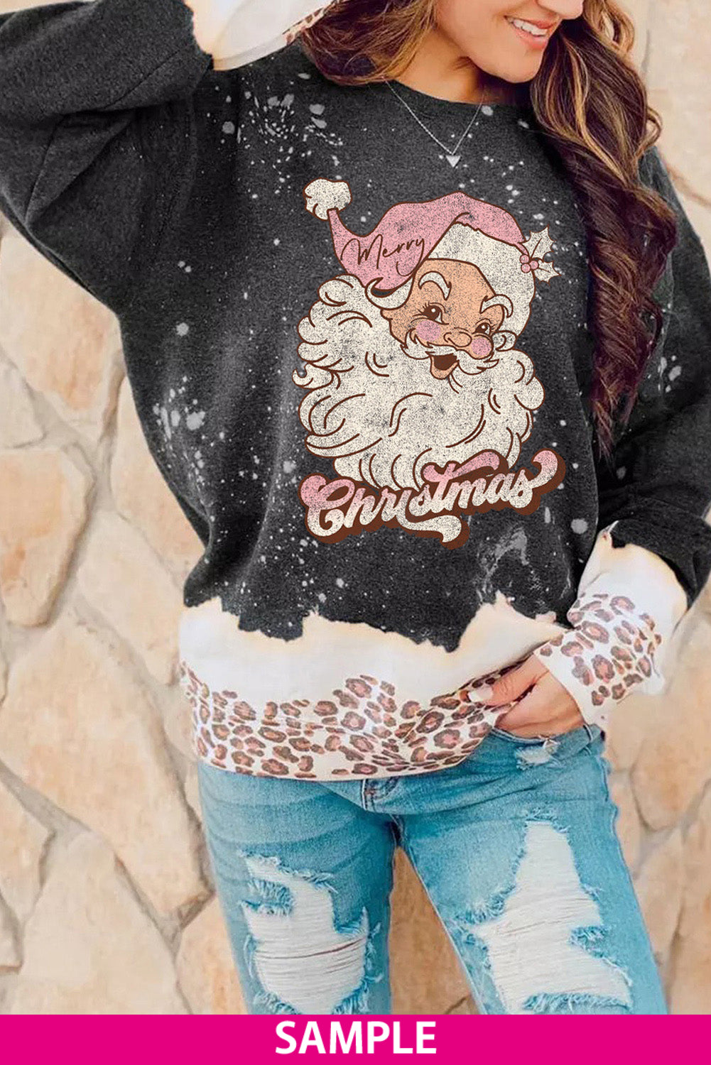 Sudadera blanqueada con estampado de leopardo navideño nevado