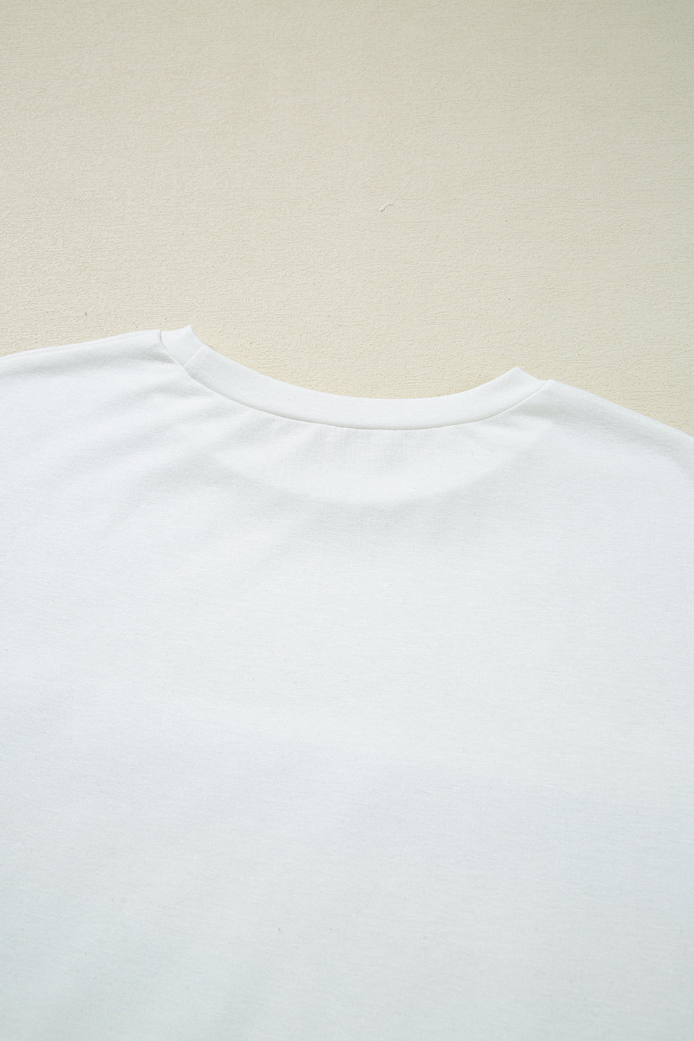 T-shirt ras du cou à rayures et sequins blancs style patchwork Mardi Gras