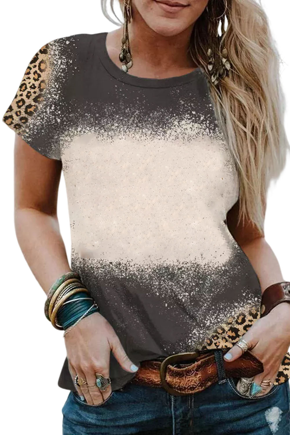 Blank Apparel - Camiseta blanqueada con detalle de leopardo gráfico en blanco gris