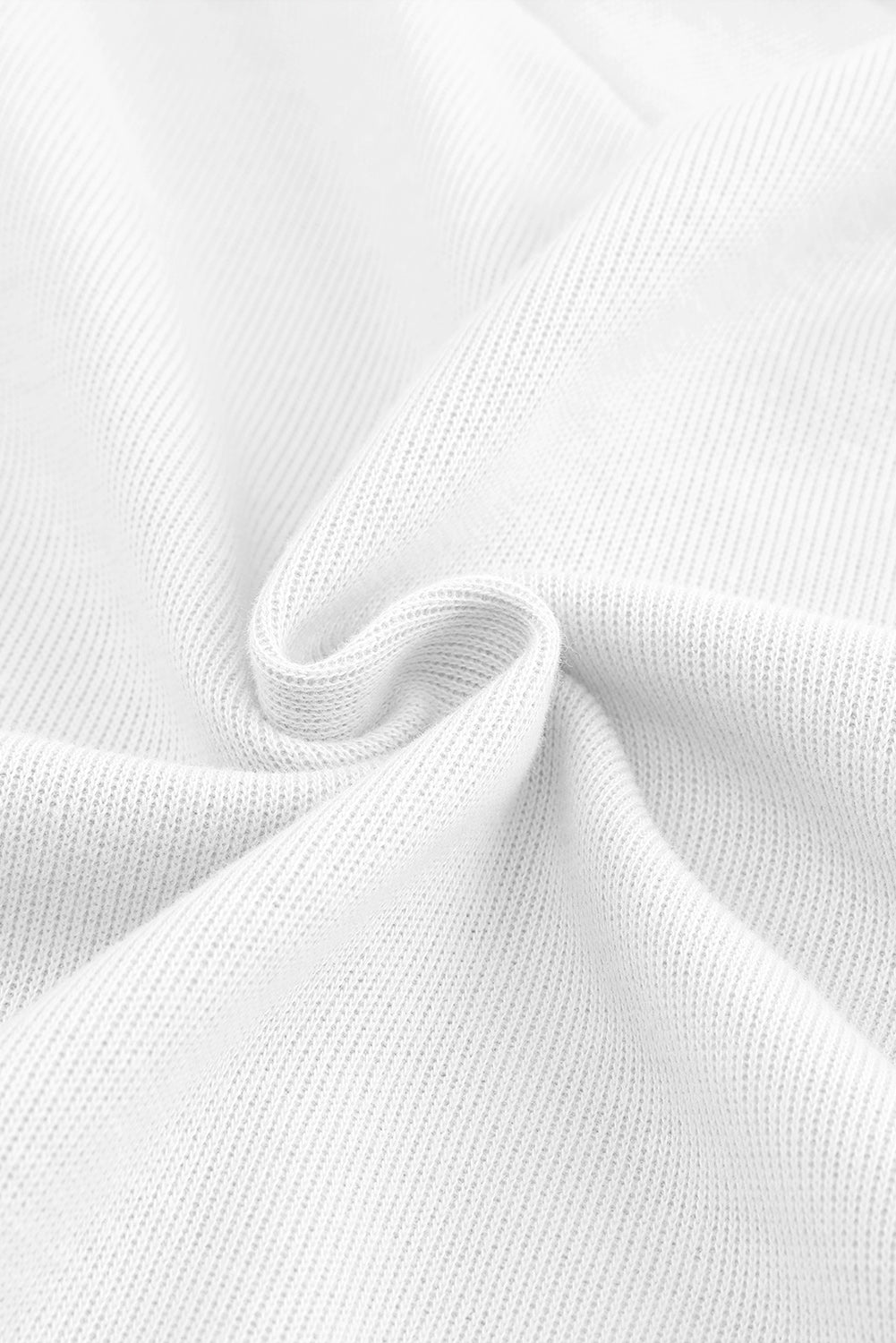 Pull violet en tricot à col en V et poignets boutonnés