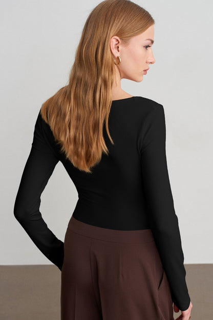 Black Slim Fit V Neck Long Sleeve Bra Buil-in Top