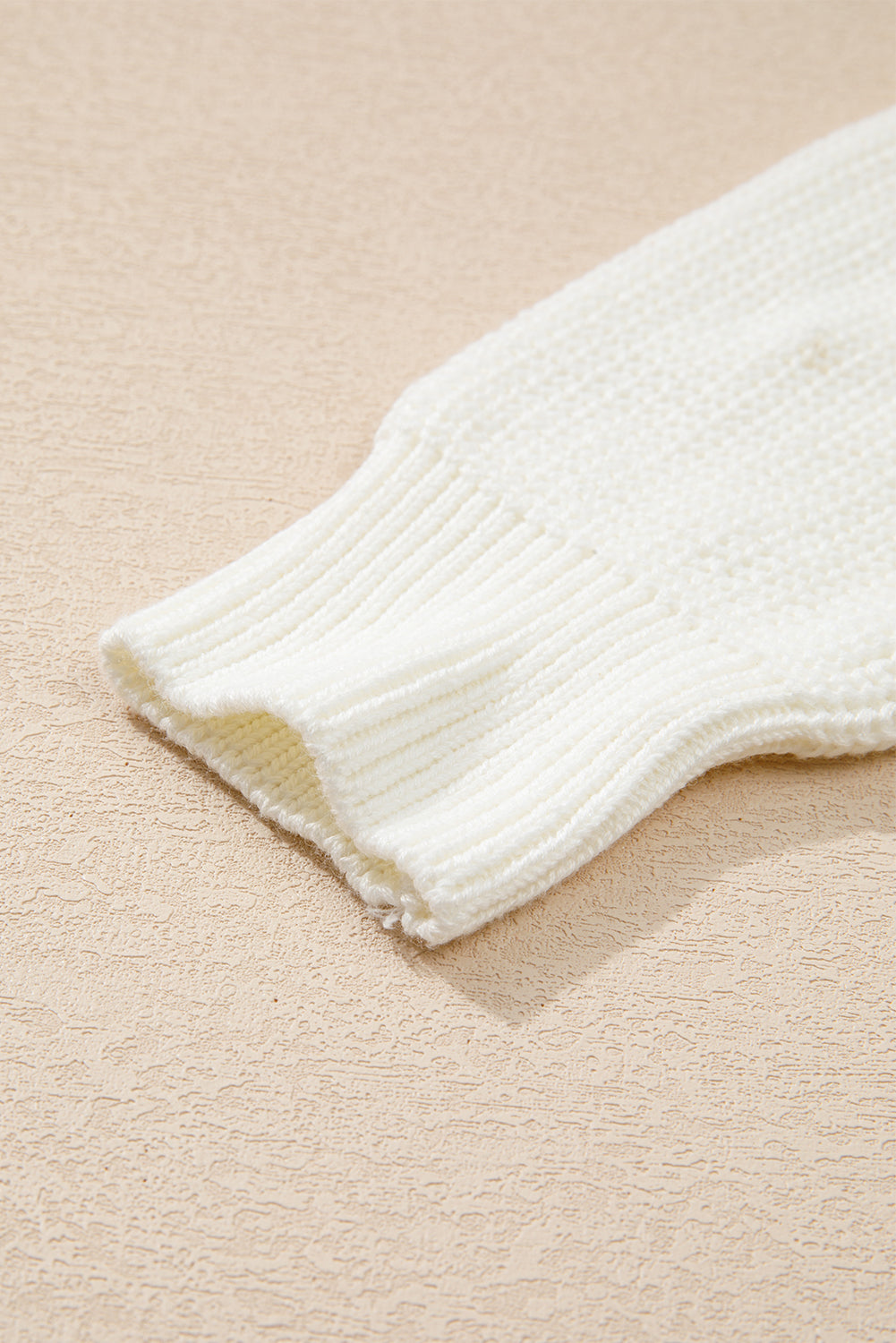 Pull de Noël rayé blanc avec lettres lumineuses et joyeuses