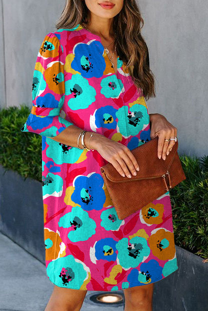 Blusa con cuello en V y manga 3/4 con estampado floral multicolor 