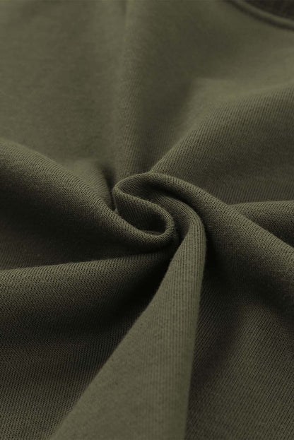 Sudadera corta con hombros caídos 