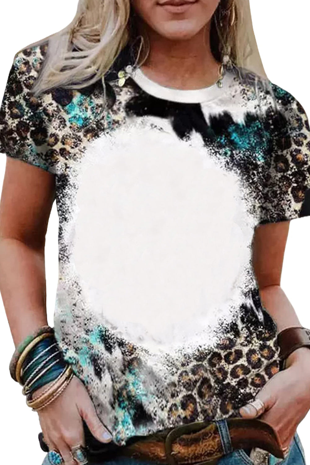 Ropa en blanco- Camiseta blanqueada de moda occidental