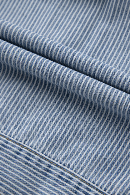 Veste en jean oversize délavée à rayures bleu ciel et poches