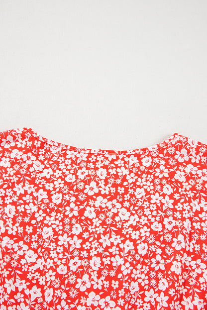 Chemisier rouge à fleurs grande taille, col en V, manches évasées et bracelet