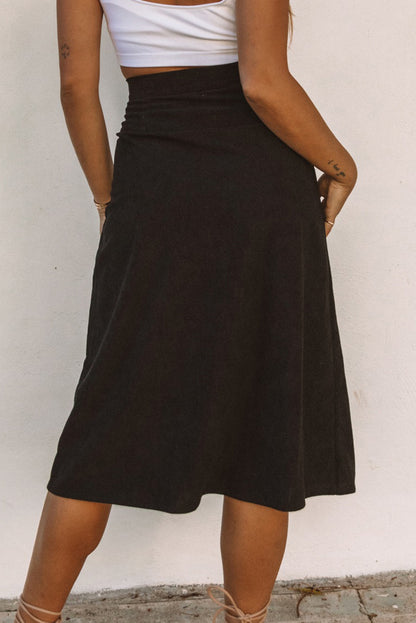 Falda de pana con botonadura sencilla