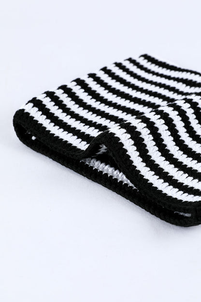 Gorro de punto rojo con orejas de gato a rayas lindas 