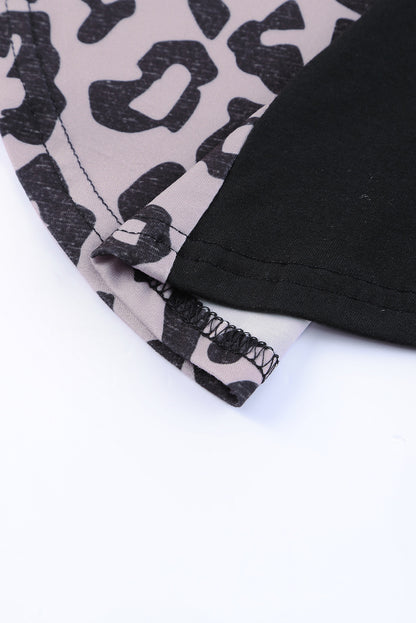Robe t-shirt à manches courtes et imprimé léopard contrasté avec fentes 