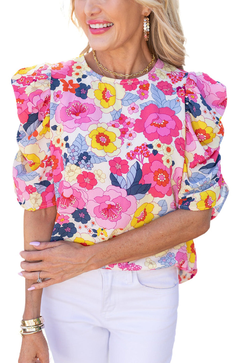 Blusa floral con mangas abullonadas fruncidas