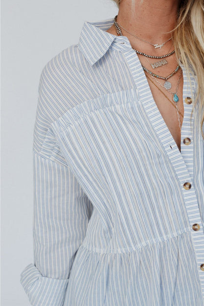 Chemise boutonnée à manches longues et rayures bleu ciel