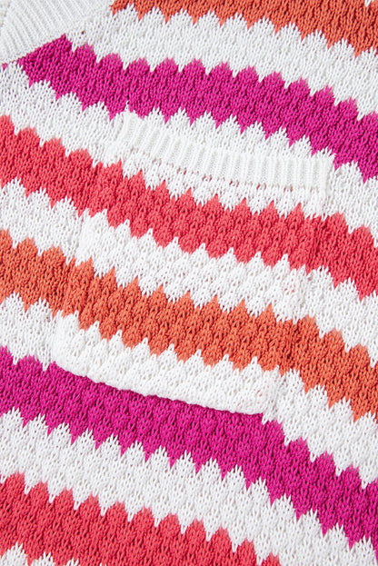 Pull grande taille à rayures roses, col en V et épaules tombantes