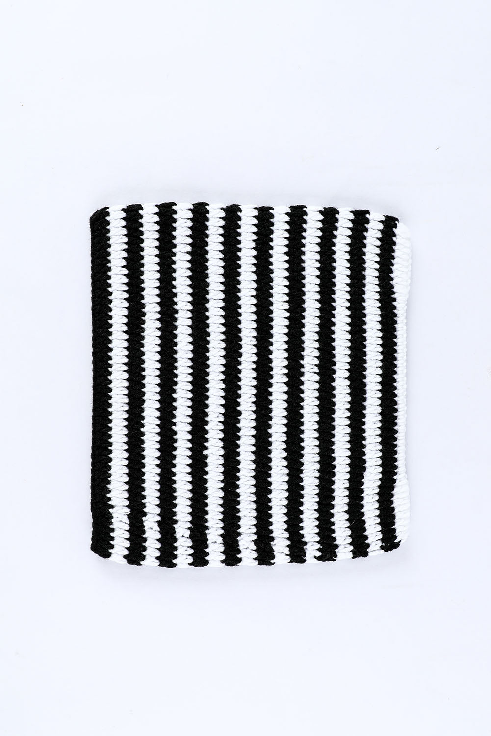 Gorro de punto rojo con orejas de gato a rayas lindas 